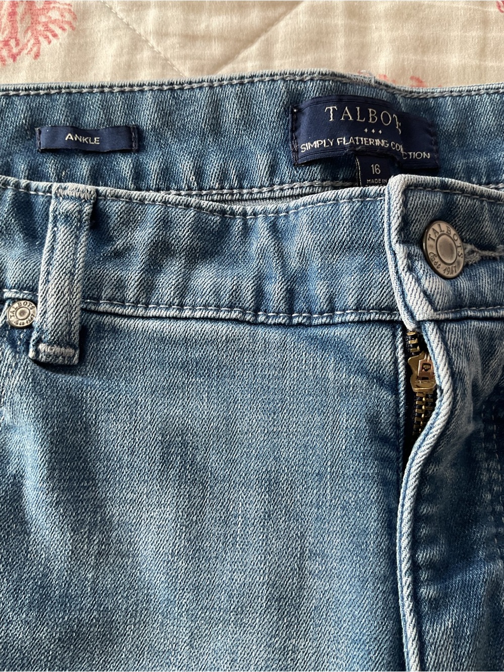 Talbots Women's Ankle Jeans in Light Blue 16